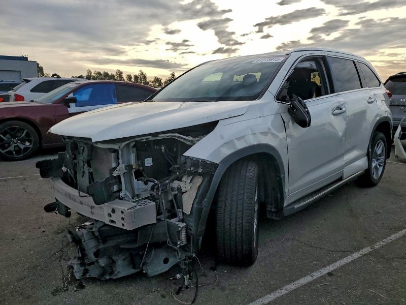 TOYOTA HIGHLANDER 2019 with VIN 5TDYZRFH0KS353431 - Photo from auction