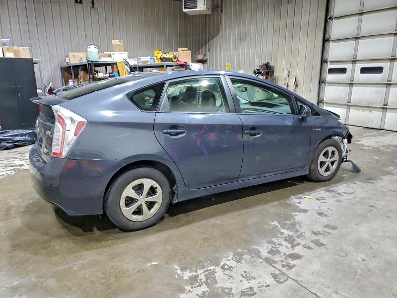 Photo 3 from auction – 2013 TOYOTA PRIUS with VIN JTDKN3DU3D5556725