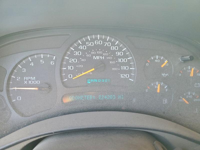 Photo 9 from auction – 2003 CHEVROLET SILVERADO with VIN 2GCEK19T631111194