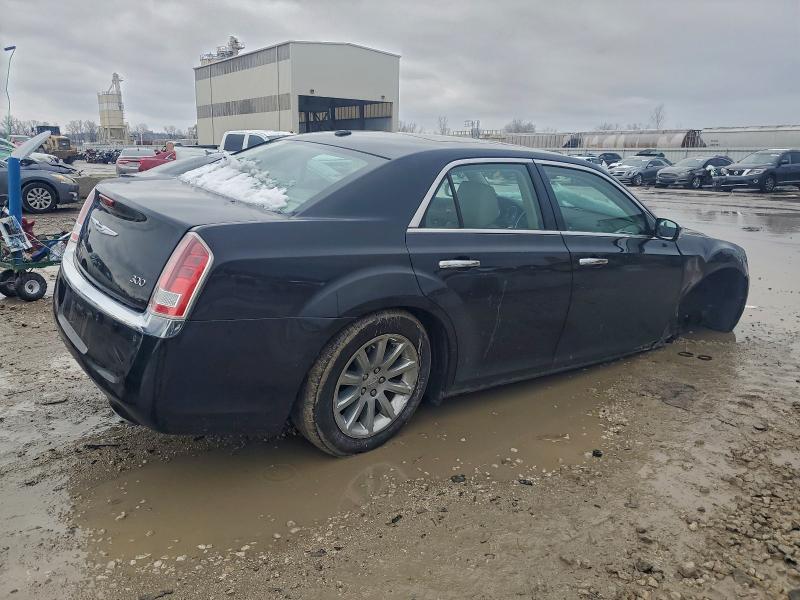 Photo 3 from auction – 2012 CHRYSLER 300 LIMITE with VIN 2C3CCACG3CH202046
