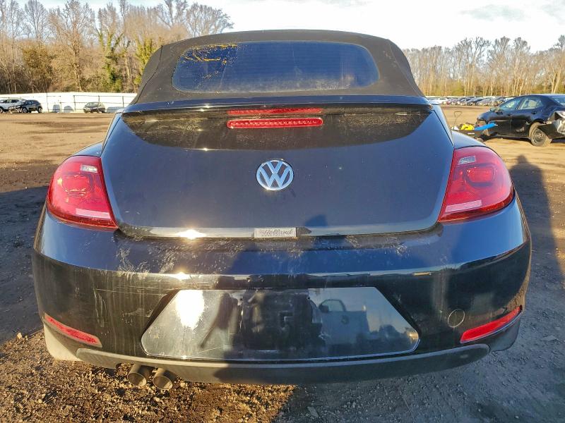 Photo 6 from auction – 2014 VOLKSWAGEN BEETLE with VIN 3VW5X7AT3EM801378