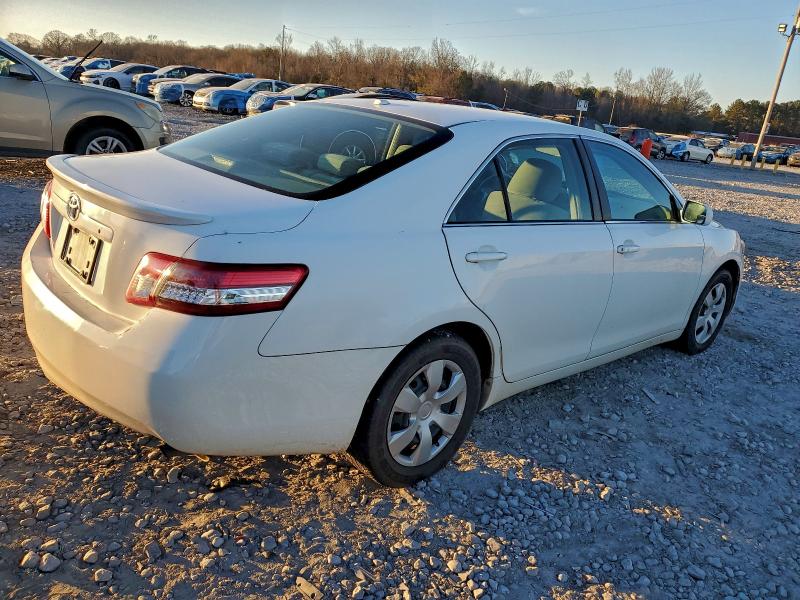 Photo 3 from auction – 2011 TOYOTA CAMRY BASE with VIN 4T1BF3EK4BU584039