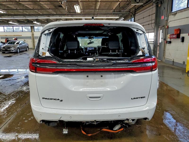 Photo 6 from auction – 2025 CHRYSLER PACIFICA L with VIN 2C4RC1GG7SR544303
