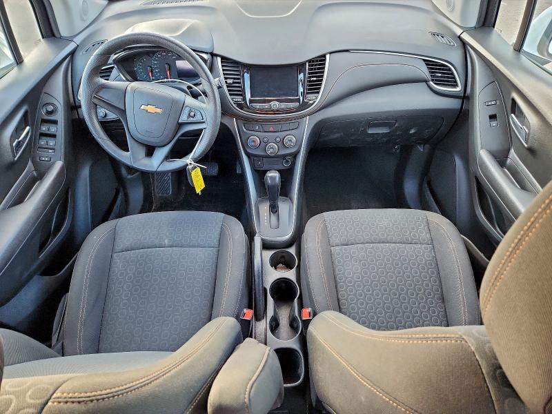 Photo 8 from auction – 2020 CHEVROLET TRAX LS with VIN KL7CJKSB4LB059613