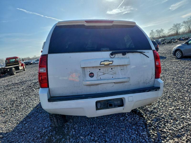 Photo 6 from auction – 2008 CHEVROLET SUBURBAN with VIN 3GNGK26K38G312972