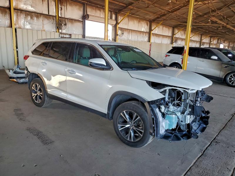 Photo 4 from auction – 2019 TOYOTA HIGHLANDER with VIN 5TDZZRFH1KS329465