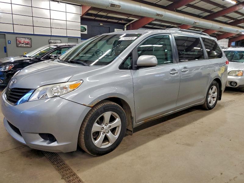 TOYOTA SIENNA LE 2013 with VIN 5TDKK3DC4DS303018 - Photo from auction