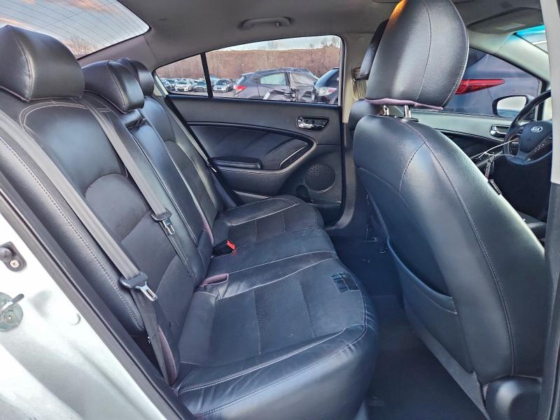 Zdjęcie 10 z aukcji – 2014 KIA FORTE EX z VIN KNAFZ4A88E5079680