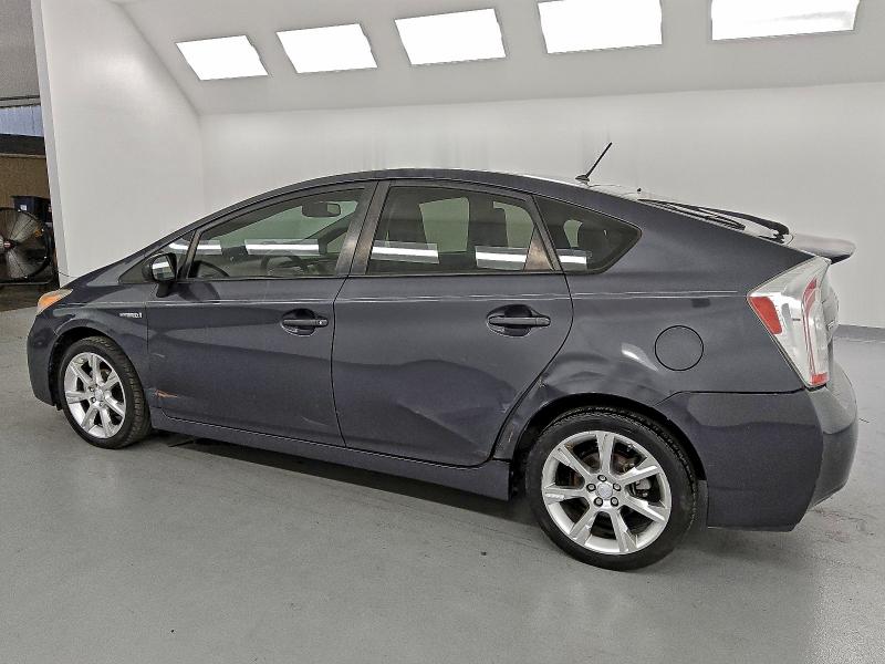 Photo 2 from auction – 2013 TOYOTA PRIUS with VIN JTDKN3DU7D5671537