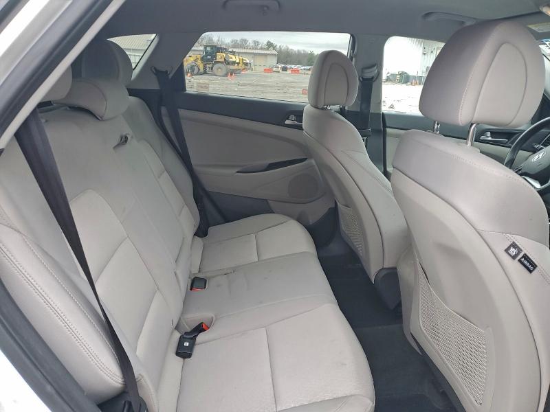 Photo 11 from auction – 2017 HYUNDAI TUCSON LIM with VIN KM8J3CA43HU479447