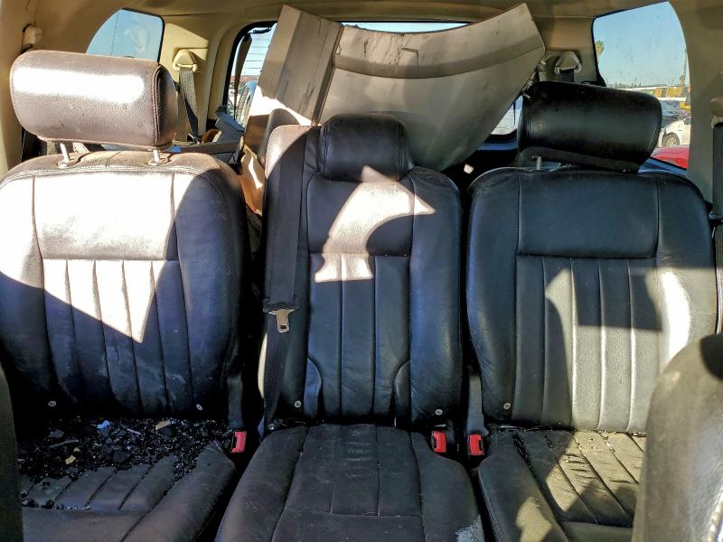 Photo 10 from auction – 2003 LINCOLN NAVIGATOR with VIN 5LMFU27R33LJ45172
