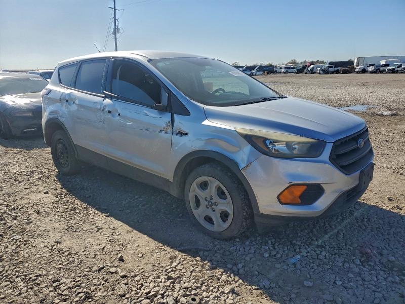 Photo 4 from auction – 2018 FORD ESCAPE S with VIN 1FMCU0F75JUB42646