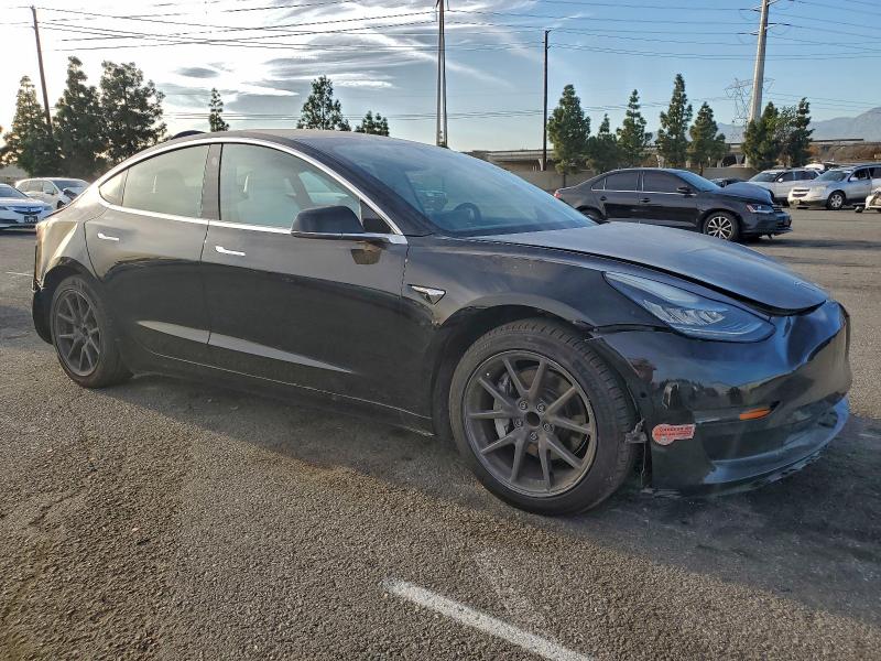 Photo 4 from auction – 2019 TESLA MODEL 3 with VIN 5YJ3E1EA6KF402759