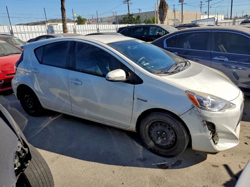 Photo 4 from auction – 2015 TOYOTA PRIUS C with VIN JTDKDTB32F1579176