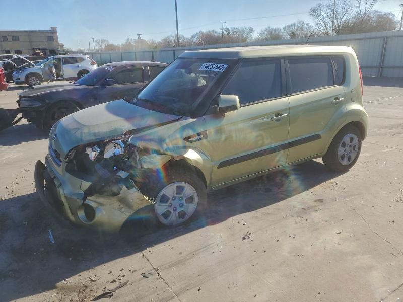 KIA SOUL 2013 with VIN KNDJT2A51D7600959 - Photo from auction