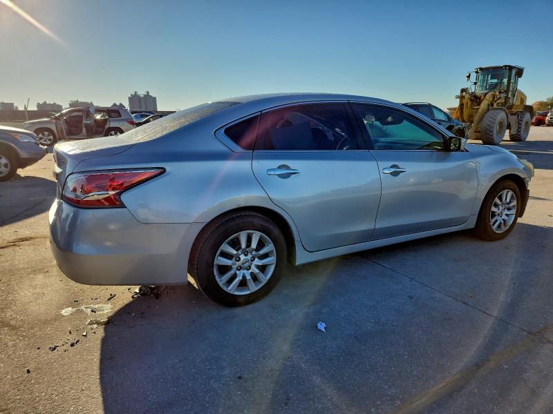 Photo 3 from auction – 2015 NISSAN ALTIMA 2.5 with VIN 1N4AL3APXFC284968