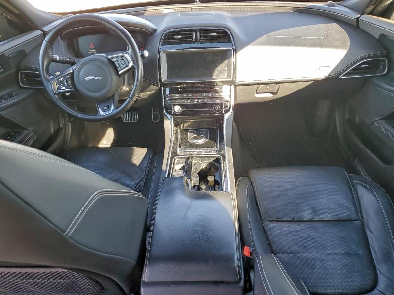 Photo 8 from auction – 2018 JAGUAR XE S with VIN SAJAM4FV9JCP17615