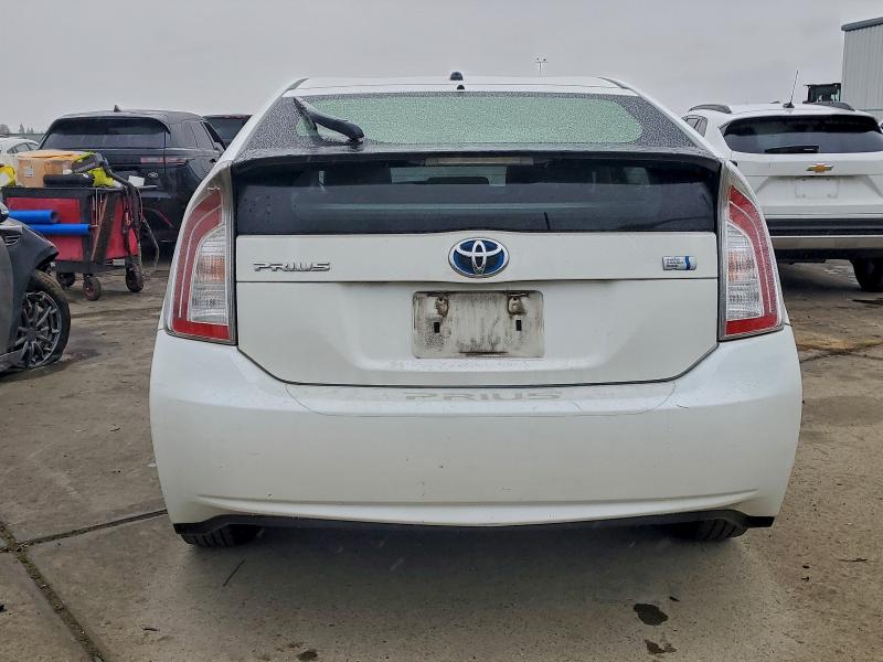 Photo 6 from auction – 2014 TOYOTA PRIUS with VIN JTDKN3DU2E1763972