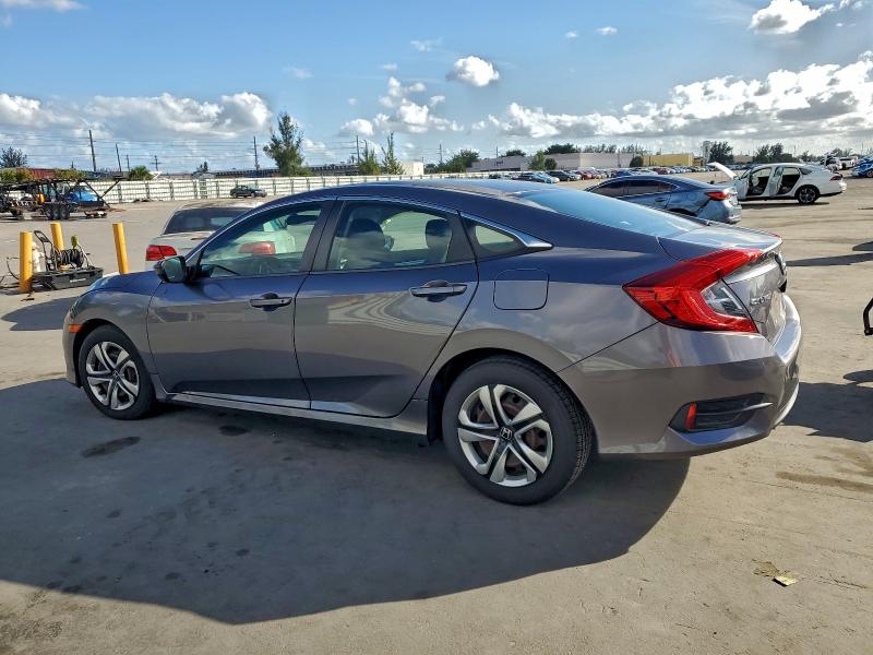 Photo 2 from auction – 2017 HONDA CIVIC LX with VIN 19XFC2F57HE050333