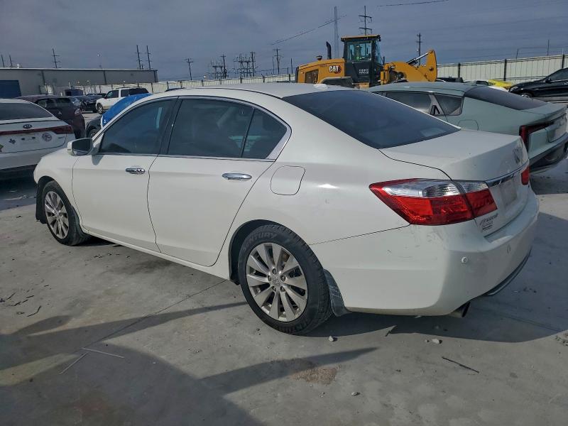 Photo 2 from auction – 2014 HONDA ACCORD EXL with VIN 1HGCR3F8XEA003752