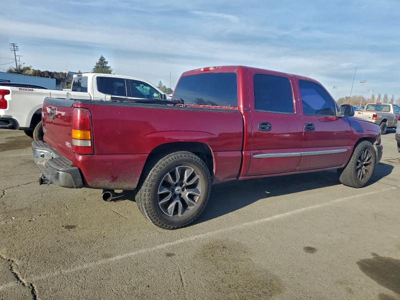 Photo 3 from auction – 2005 GMC NEW SIERRA with VIN 2GTEC13T351295373