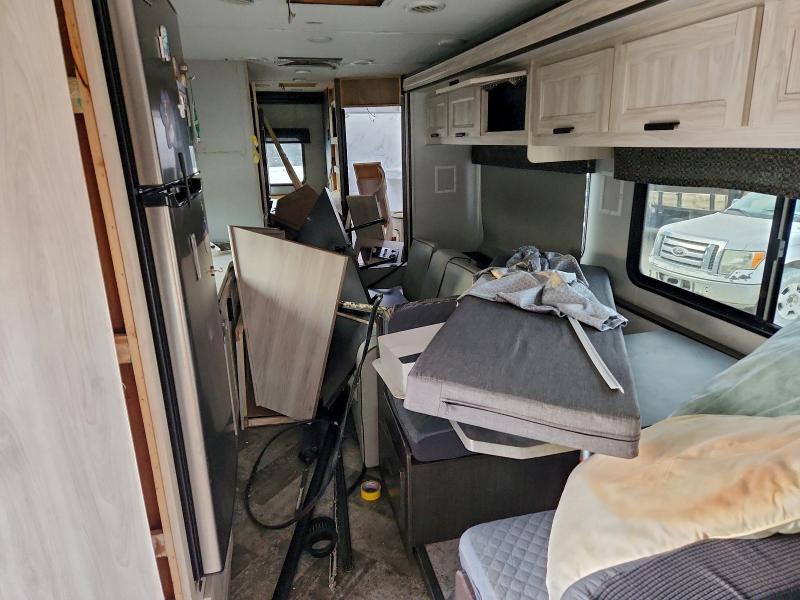 Photo 6 from auction – 2021 SUNSET PAR MOTORHOME with VIN 1FDXE4FN8MDC32835