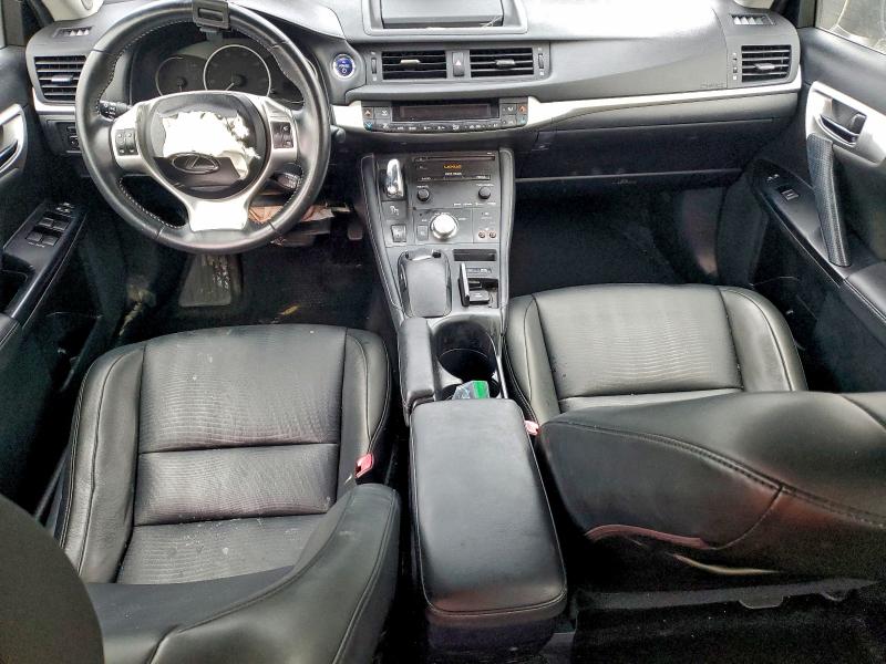 Photo 8 from auction – 2013 LEXUS CT 200 with VIN JTHKD5BH8D2170760