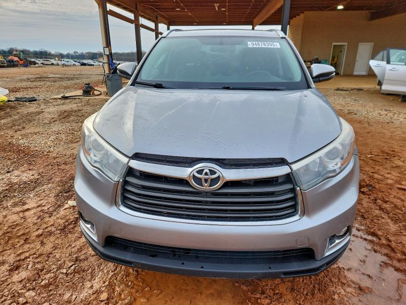 Photo 5 from auction – 2015 TOYOTA HIGHLANDER with VIN 5TDYKRFH7FS049152
