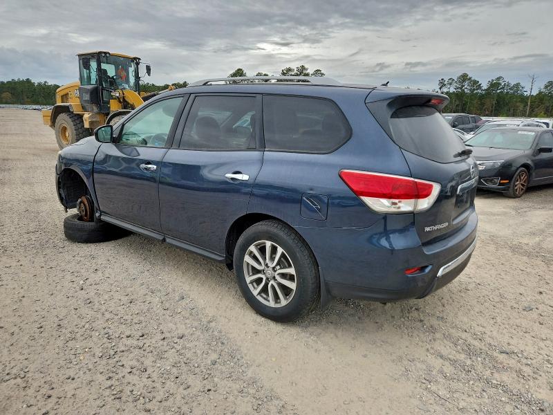 Photo 2 from auction – 2016 NISSAN PATHFINDER with VIN 5N1AR2MN2GC646169