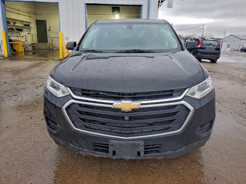 Photo 5 from auction – 2018 CHEVROLET TRAVERSE L with VIN 1GNERFKW7JJ102382