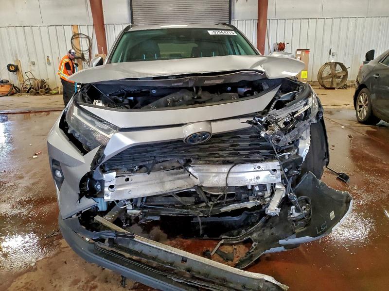 Photo 5 from auction – 2022 TOYOTA RAV4 XLE P with VIN 4T3B6RFV0NU100004