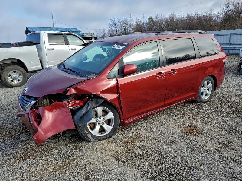 TOYOTA SIENNA LE 2011 with VIN 5TDKK3DC8BS086294 - Photo from auction