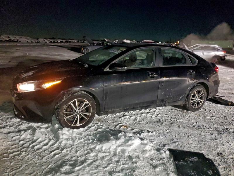 KIA FORTE FE 2022 with VIN 3KPF24AD3NE425112 - Photo from auction