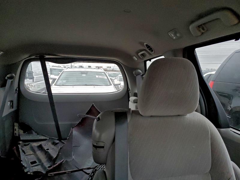 Photo 10 from auction – 2016 TOYOTA SIENNA LE with VIN 5TDKK3DC2GS717824