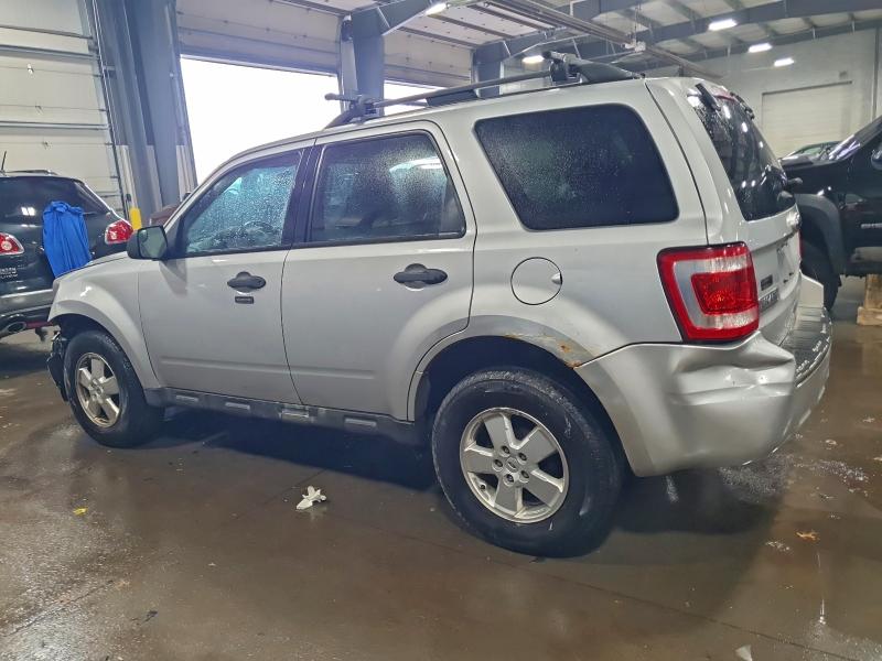 Zdjęcie 2 z aukcji – 2011 FORD ESCAPE XLT z VIN 1FMCU9DG8BKB17812