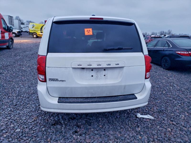 Photo 6 from auction – 2015 DODGE GRAND CARA with VIN 2C4RDGCG4FR557943
