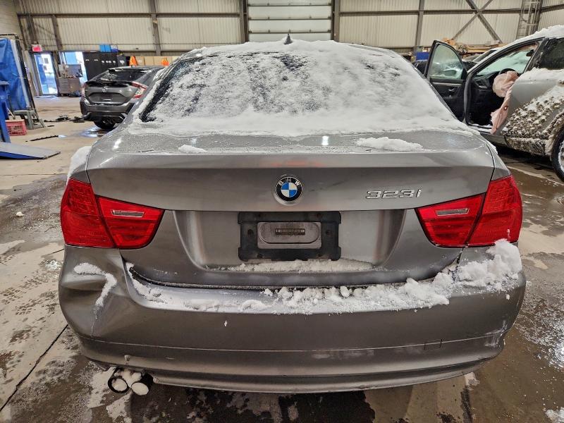 Photo 6 from auction – 2011 BMW 323 I with VIN WBAPG7C51BA795175