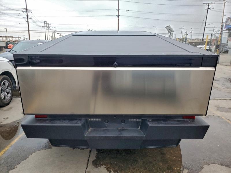 Photo 6 from auction – 2025 TESLA CYBERTRUCK with VIN 7G2CEHED3SA067649