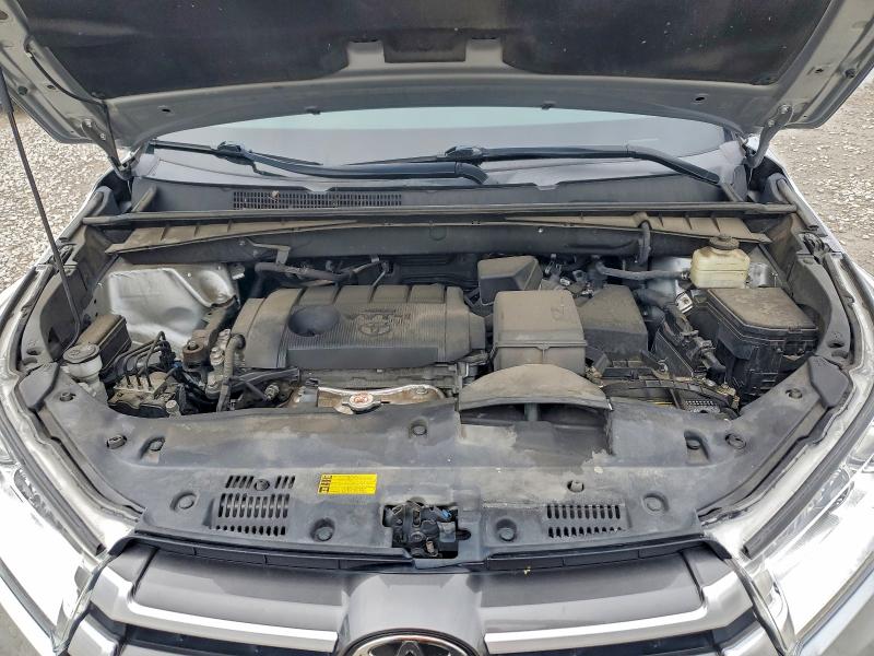Photo 12 from auction – 2017 TOYOTA HIGHLANDER with VIN 5TDZARFH3HS031452