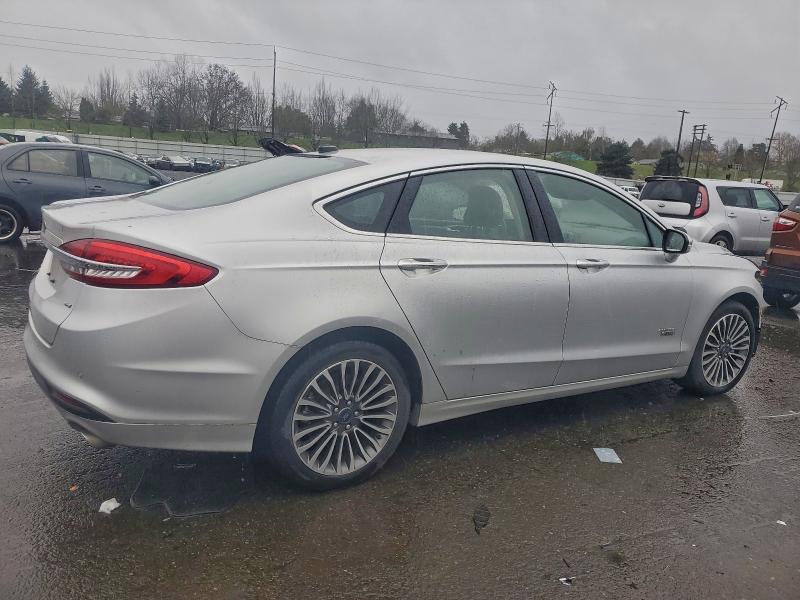 Photo 3 from auction – 2018 FORD FUSION SE with VIN 3FA6P0PU3JR260897