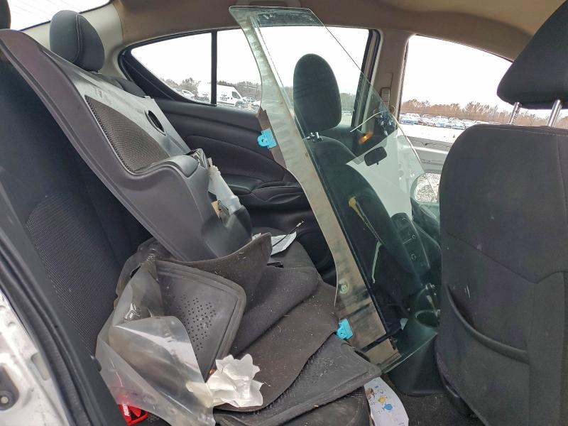 Photo 10 from auction – 2018 NISSAN VERSA with VIN 3N1CN7AP3JK402918