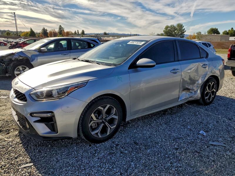 KIA FORTE FE 2020 with VIN 3KPF24ADXLE204717 - Photo from auction