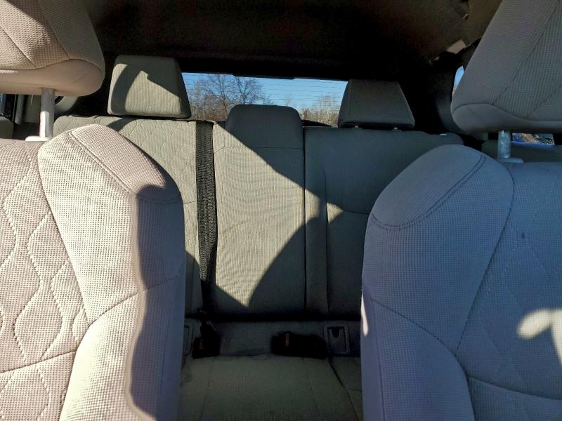 Photo 10 from auction – 2022 TOYOTA COROLLA CROSS with VIN 7MUCAAAG3NV008745
