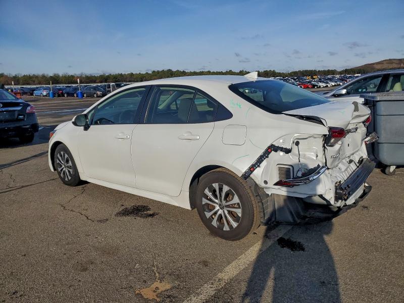 Foto 2 de la subasta – 2022 TOYOTA COROLLA LE con VIN JTDEAMDE1N3003236