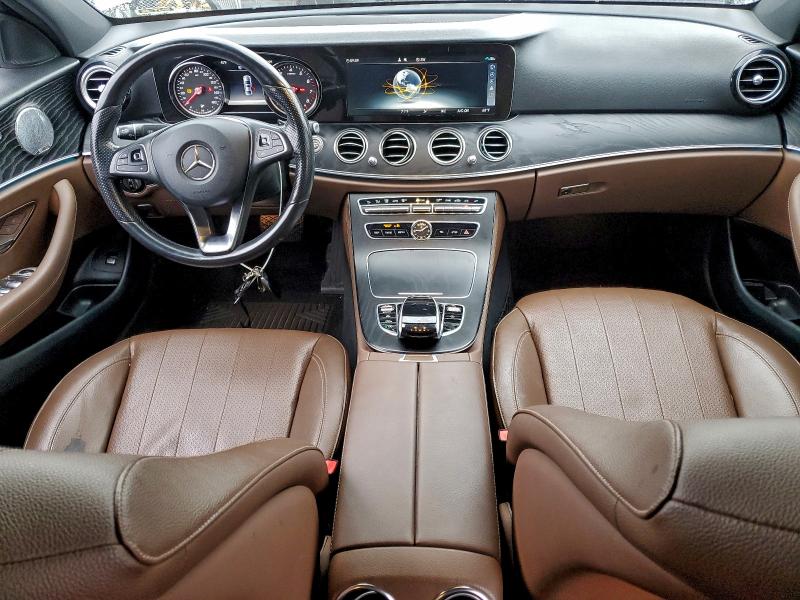 Photo 8 from auction – 2018 MERCEDES-BENZ E 300 with VIN WDDZF4JB7JA315859