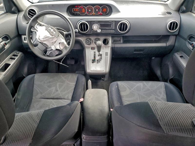 Photo 8 from auction – 2011 TOYOTA SCION XB with VIN JTLZE4FE3B1127815