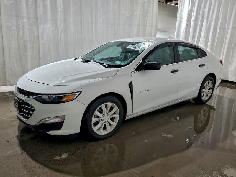 CHEVROLET MALIBU 2022 with VIN 1G1ZD5ST4NF120834 - Photo from auction
