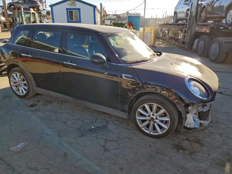 Photo 4 from auction – 2019 MINI COOPER CLU with VIN WMWLN5C56K2G82263