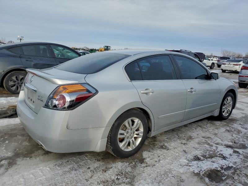 Photo 3 from auction – 2012 NISSAN ALTIMA with VIN 1N4AL2AP8CN462144