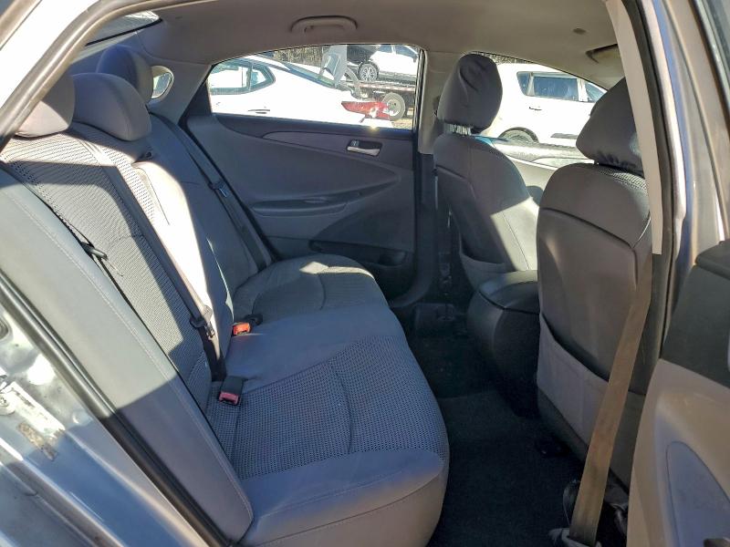Photo 10 from auction – 2011 HYUNDAI SONATA GLS with VIN 5NPEB4AC2BH046287